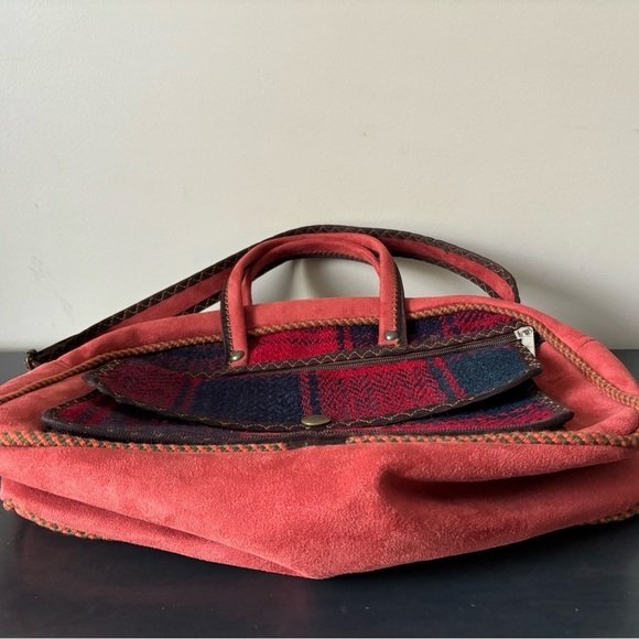 🥰2/$20 Multi-Media Tapestry And Felt Multi-Pocket Spacious Hand And Shoulder Bag - Picture 8 of 11